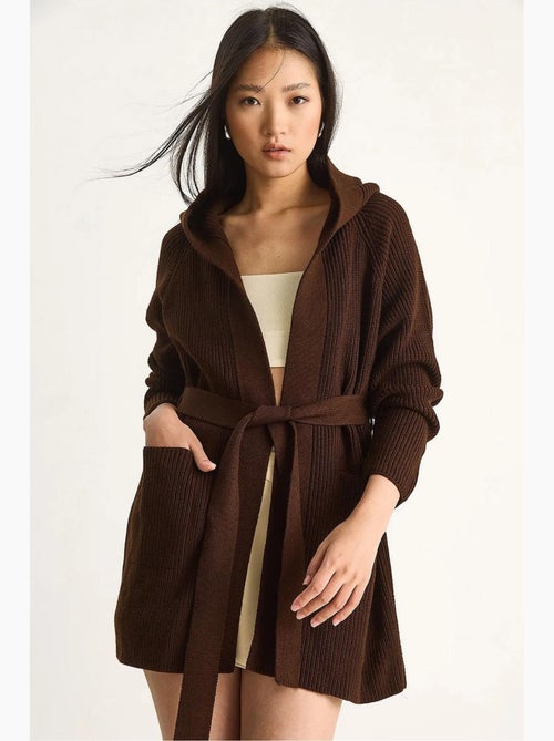 Cardigan met capuchon en striksluiting lucci - Kiabi Cardigan met capuchon en striksluiting lucci - Kiabi