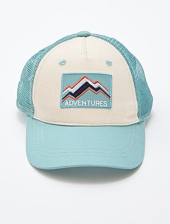 Casquette avec filet + broderie devant