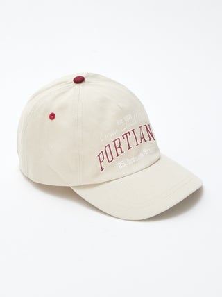 Casquette avec inscription