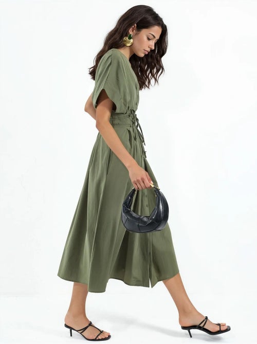 Casual midi-overhemdjurk met v-hals busem - Kiabi Casual midi-overhemdjurk met v-hals busem - Kiabi