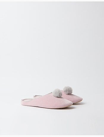 Chaussons avec pompons, mo fashion
