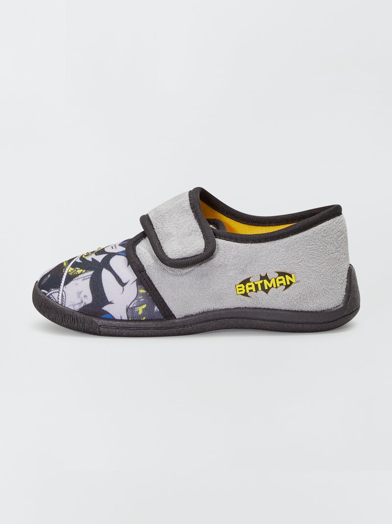 Chaussons 'Batman' en velours' gris - Kiabi