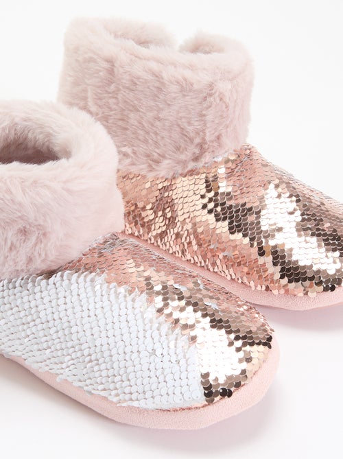 Chaussons boots effet moutonné avec sequins - Kiabi Chaussons boots effet moutonné avec sequins - Kiabi