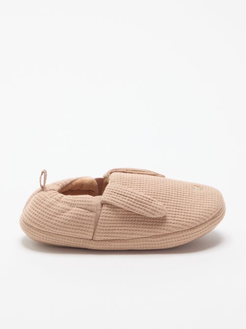 Chaussons en nid d'abeille - Kiabi Chaussons en nid d'abeille - Kiabi