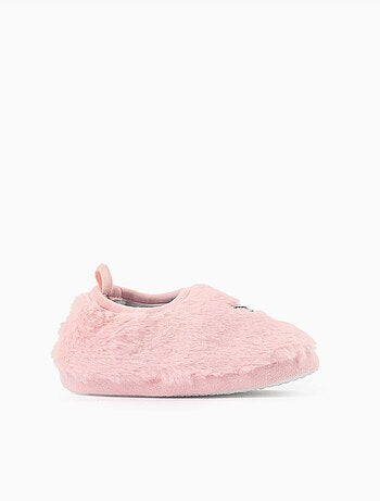 Chaussons en peluche avec broderie stitch