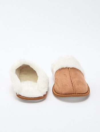 Chaussons en suédine avec fausse fourrure