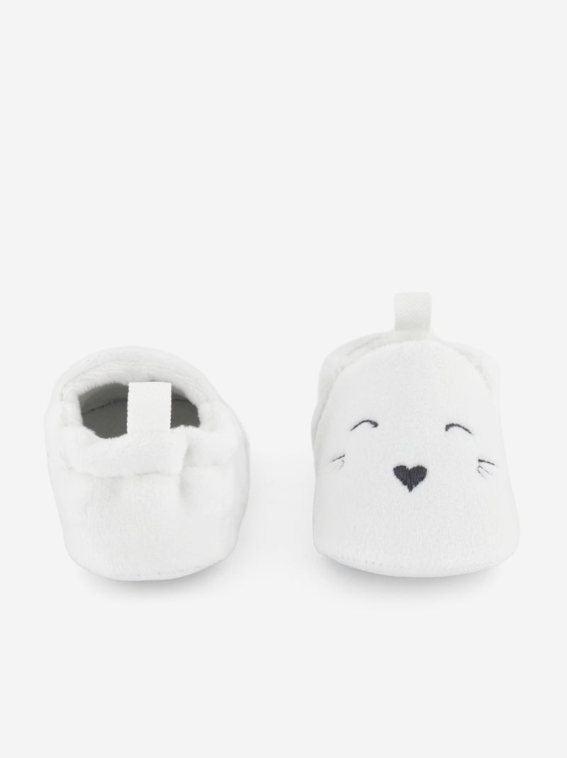 Chaussons en velours blanc - Kiabi