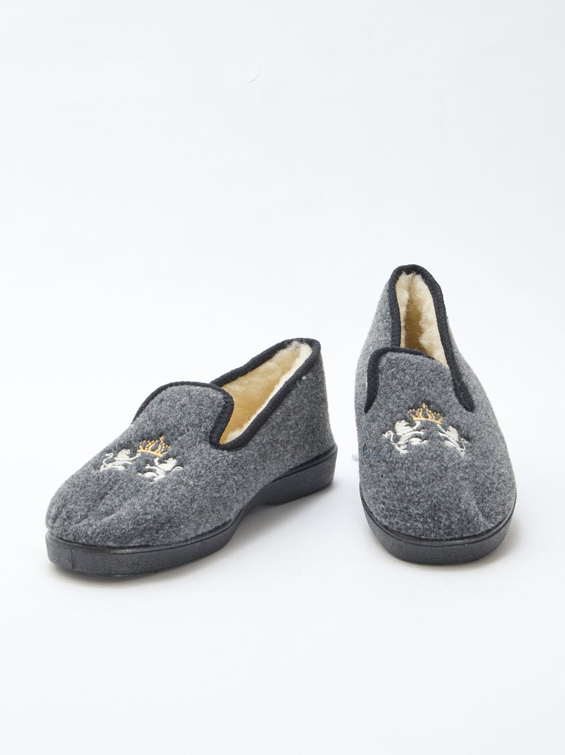 Chaussons fourrés avec bords contrastants Gris - Kiabi