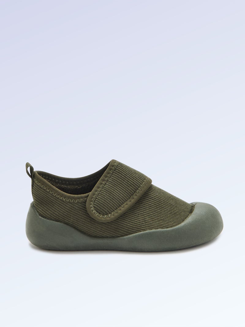 Chaussons 'Kitchoun' souples fourrés Kaki - Kiabi