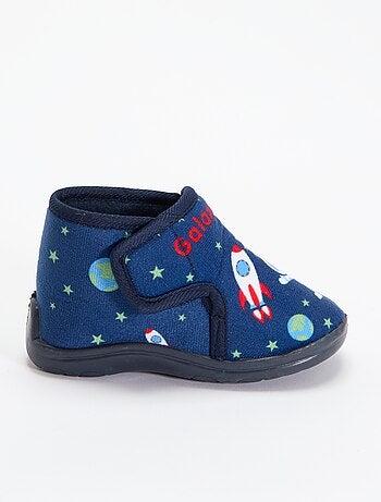 Chaussons montants à scratchs