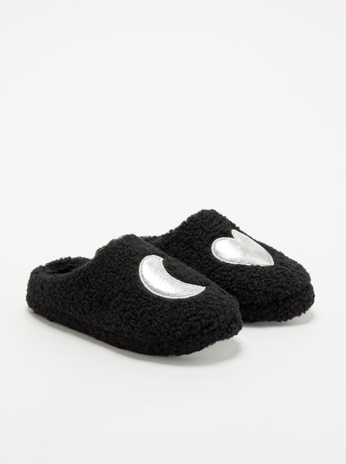 Chaussons mules fourrés avec patch - Kiabi