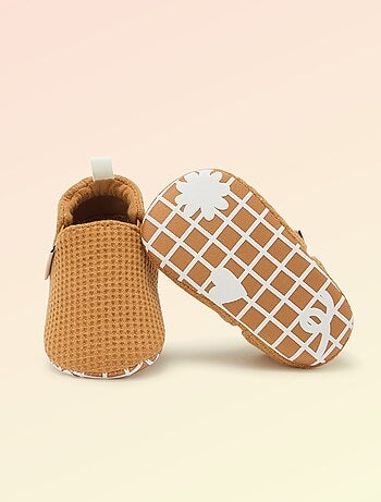 Chaussons souples avec élastiques motricité 1 - Kitchoun