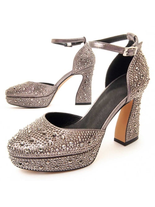 Chaussure à Talons Hauts Matière Synthétique Et Textile Montevita - Kiabi Chaussure à Talons Hauts Matière Synthétique Et Textile Montevita - Kiabi