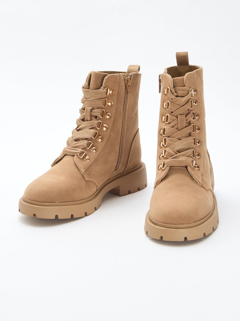 Chaussures de trekking avec œillets dorés Beige - Kiabi