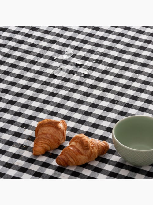 Chemin de table rectangulaire en coton à carreaux vichy, résistant à l'eau - gamusi. - Kiabi Chemin de table rectangulaire en coton à carreaux vichy, résistant à l'eau - gamusi. - Kiabi