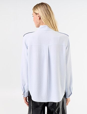 Chemise à col haut et empiècements épaules