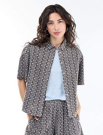 Chemise à manches courtes avec broderies