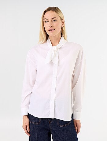 Chemise ample à manches longues et col lavallière