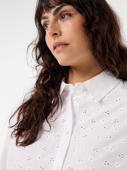 Chemise avec broderie anglaise et détails ondulés - Kiabi
