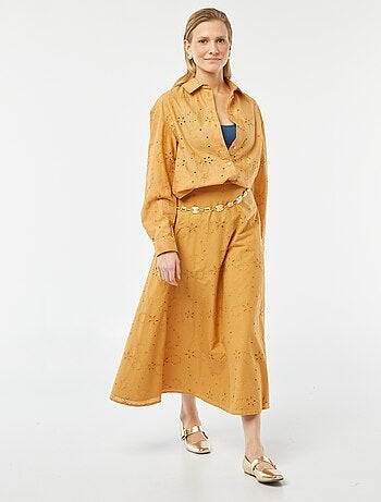 Chemise avec broderies anglaises