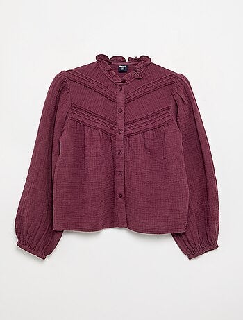 Chemise avec col volanté et broderies