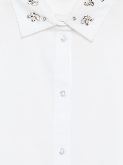 Chemise avec faux bijoux sur le col - Kiabi Chemise avec faux bijoux sur le col - Kiabi