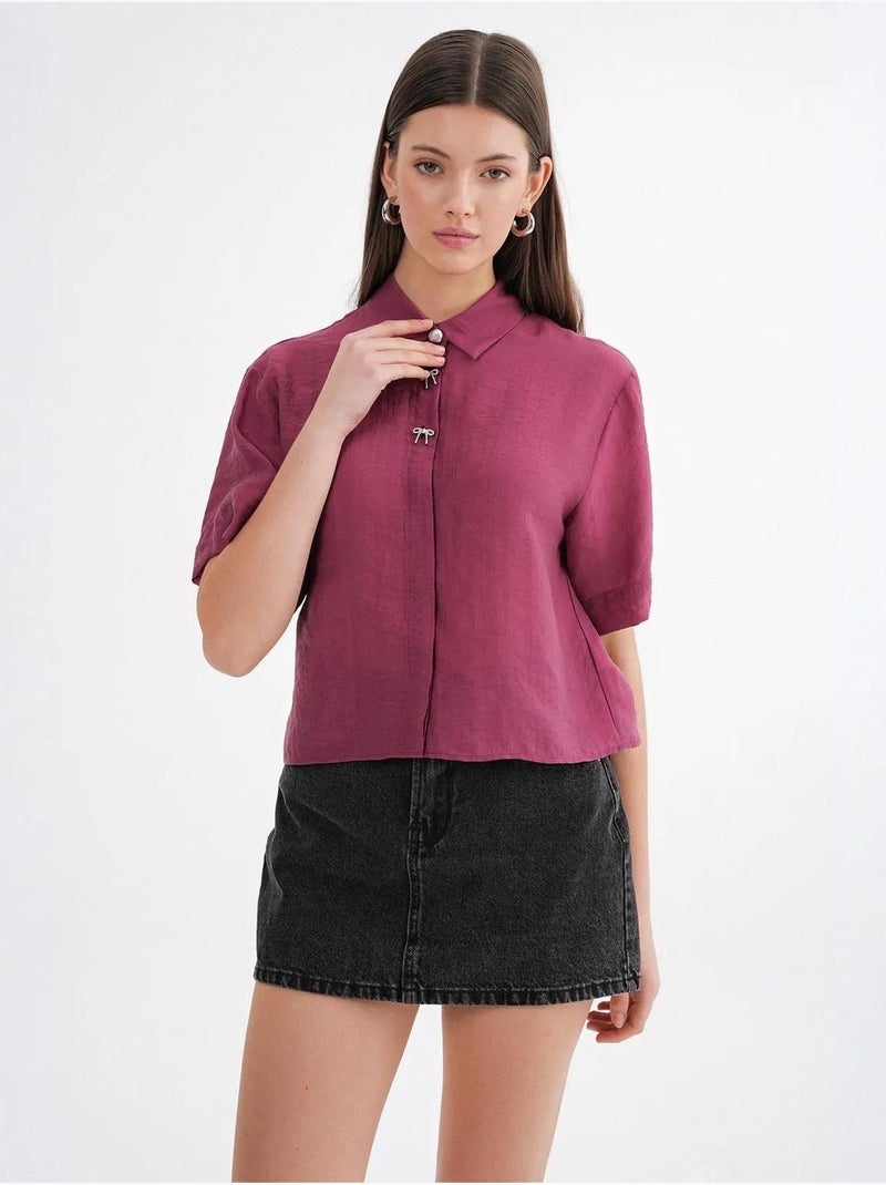 Chemise boutonnée à manches courtes avec accessoire en pierre mixray Framboise - Kiabi