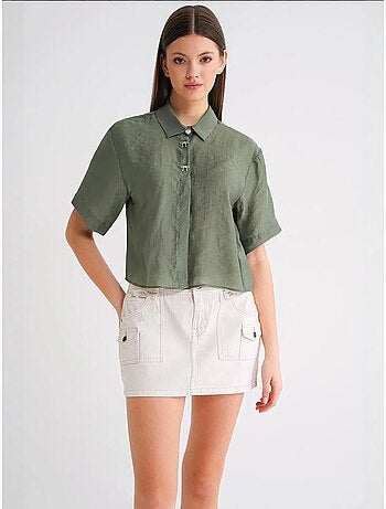 Chemise boutonnée à manches courtes avec accessoire en pierre mixray