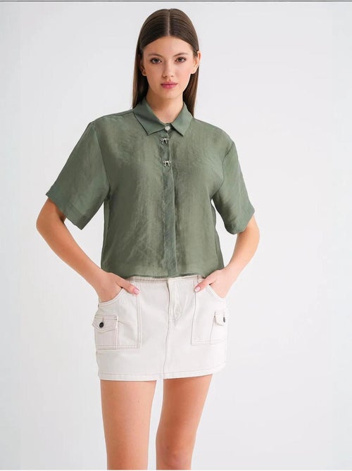 Chemise boutonnée à manches courtes avec accessoire en pierre mixray - Kiabi