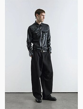 Chemise boutonnée en similicuir avec poche giesto