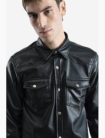 Chemise boutonnée en similicuir avec poche giesto