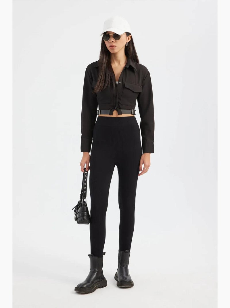 Chemise courte à col montant et poches avec ceinture hiccup Noir - Kiabi