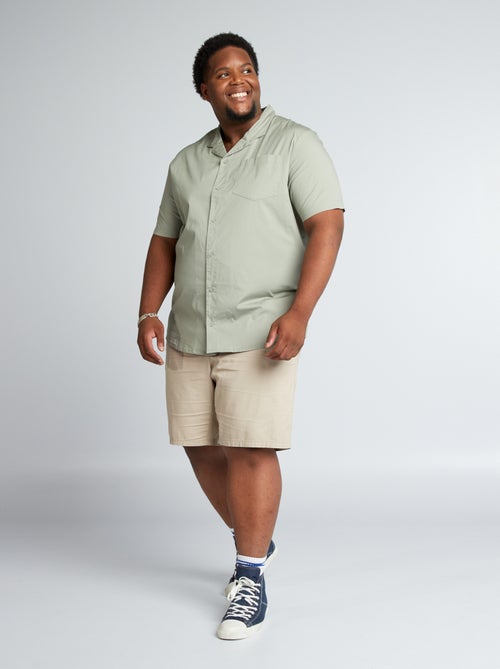 Chemise droite avec poche poitrine - Kiabi