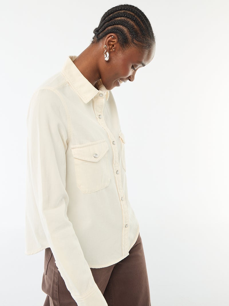 Chemise en jean avec 2 poche plaquées à rabat sur la poitrine Blanc - Kiabi