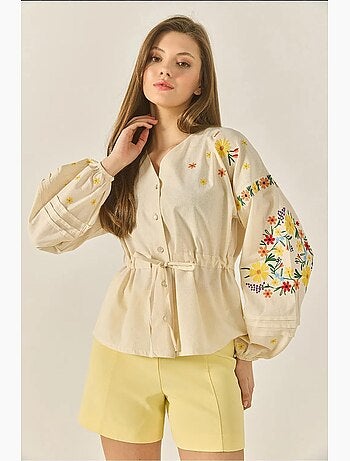 Chemise en lin à col en v brodée et poignets élastiques lucci