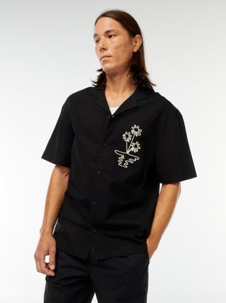 Chemise en lin mélangé à manches courtes et avec broderies