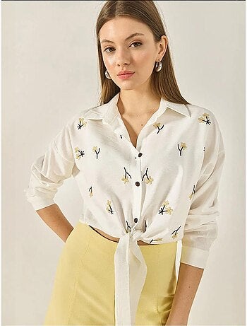 Chemise en popeline brodée avec fermeture à boutons lucci