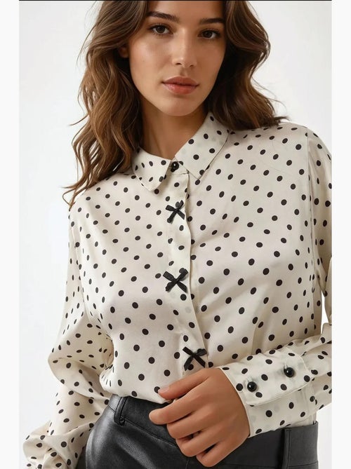 Chemise en satin à pois et boutons hiccup - Kiabi Chemise en satin à pois et boutons hiccup - Kiabi