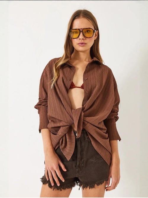 Chemise froissée basique surdimensionnée à épaules dénudées lucci - Kiabi Chemise froissée basique surdimensionnée à épaules dénudées lucci - Kiabi