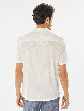 Chemise manches courtes à motifs brodés