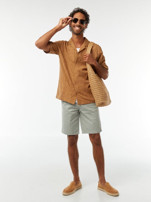 Chemise manches courtes avec broderies - Kiabi