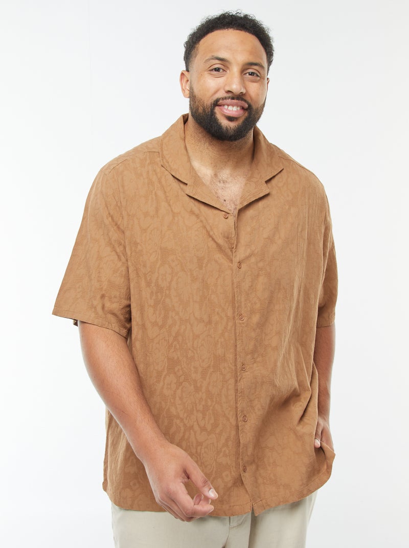 Chemise manches courtes avec broderies Beige - Kiabi