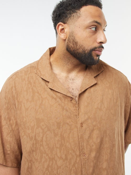 Chemise manches courtes avec broderies - Kiabi