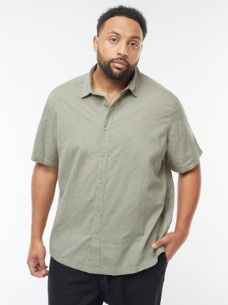 Chemise manches courtes avec broderies fleurs all over