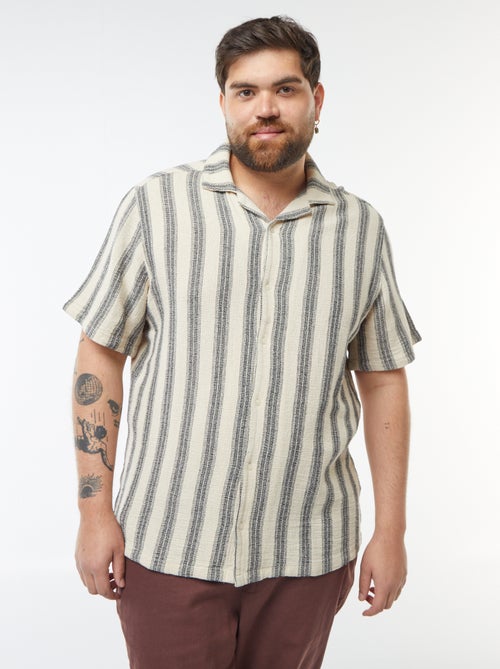 Chemise manches courtes avec motif rayé - Kiabi