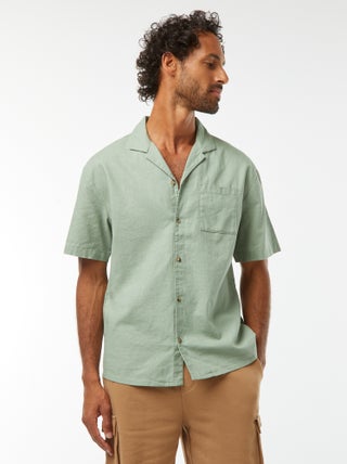 Chemise manches courtes avec poche poitrine