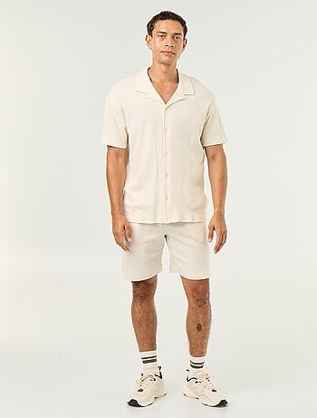 Chemise manches courtes en matière gaufrée