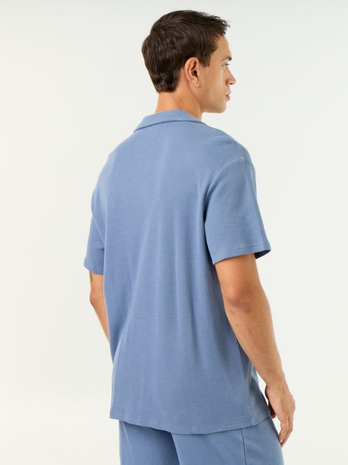 Chemise manches courtes en matière gaufrée - Kiabi Chemise manches courtes en matière gaufrée - Kiabi