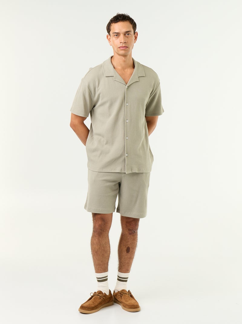 Chemise manches courtes en matière gaufrée Vert - Kiabi