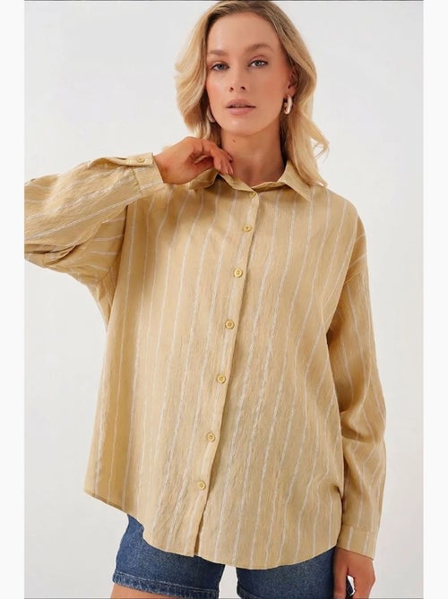 Chemise oversize texturée à rayures avec fermeture à boutons bdart - Kiabi Chemise oversize texturée à rayures avec fermeture à boutons bdart - Kiabi